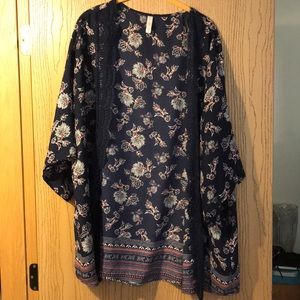Lightweight kimono brand new condition!!!